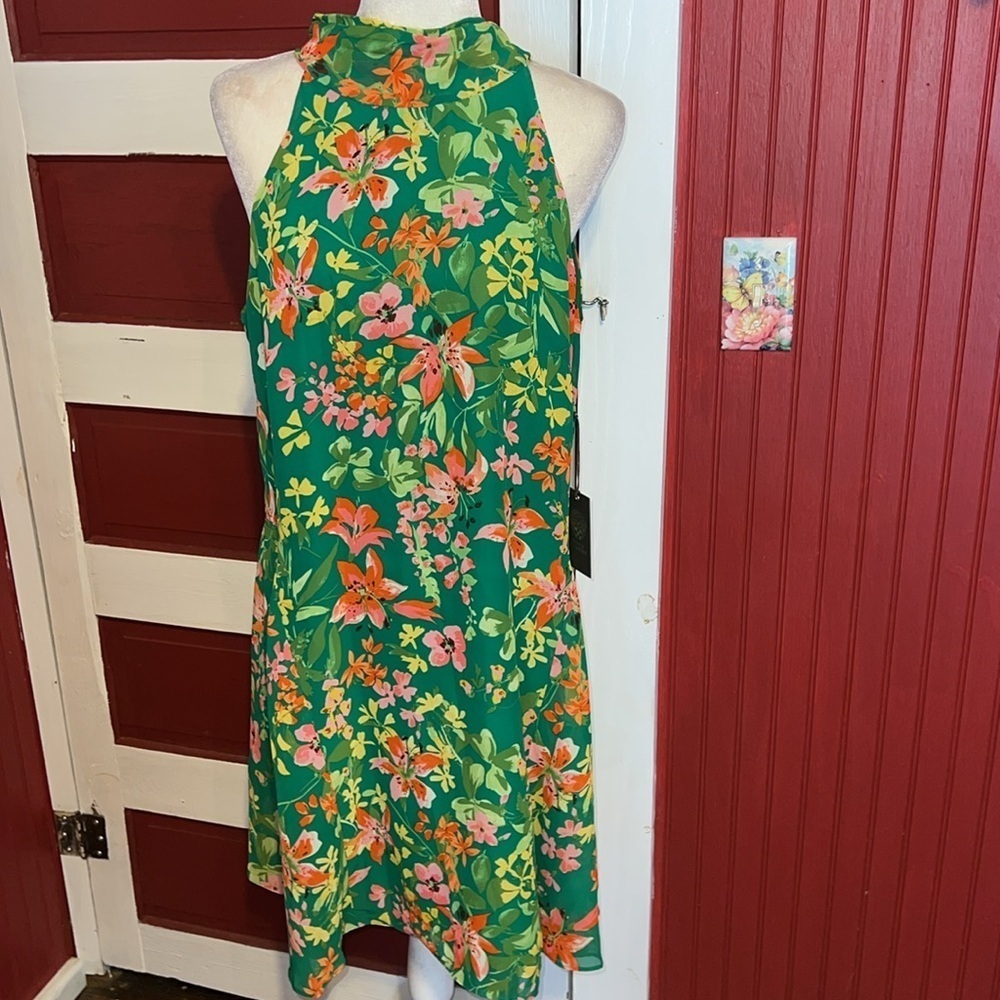 NWT Vince Camuto $128 Green Floral Sleeveless High Tie Neck Chiffon Dress 14 - Picture 2 of 8